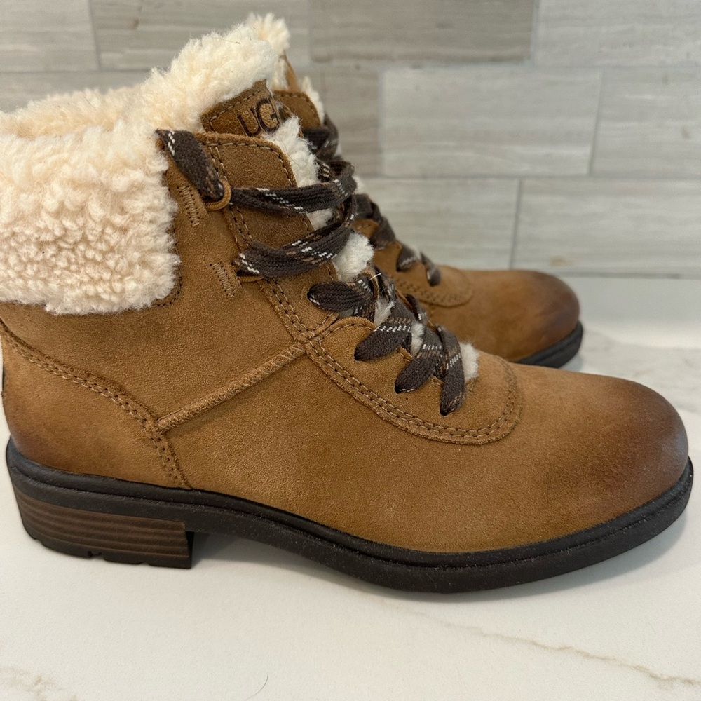 UGG Harrison Cozy Lace Cream and Tan Shearling Boots